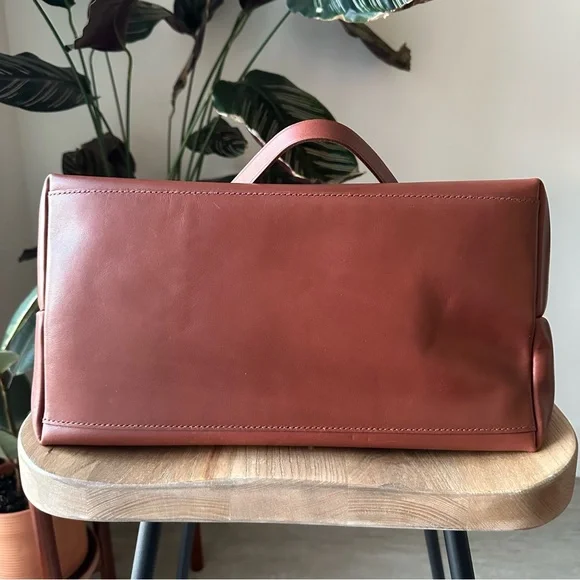 Madewell the Zip Top Essential Tote in Warm Cinnamon - Picture 9 of 15